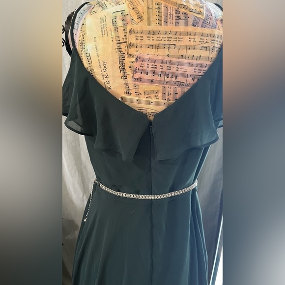 Bill Levkoff Green Ruffled Tiered Prom Gown - Picture 4 of 8